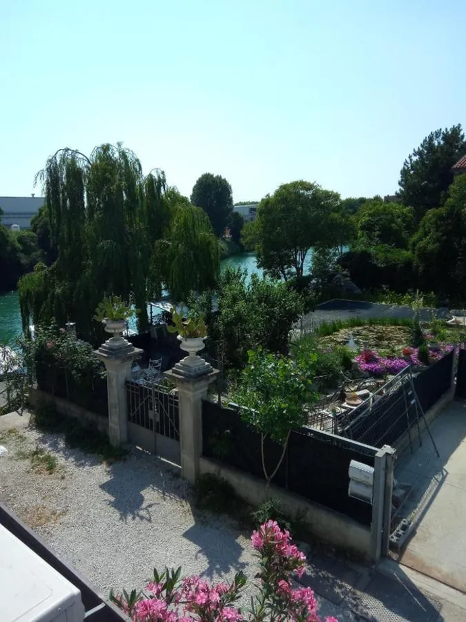 Villa Fiorita Monfalcone Oda ve Kahvaltı