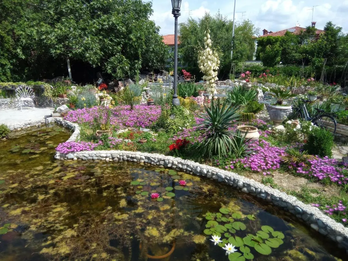 Villa Fiorita Monfalcone 2*,  İtalya