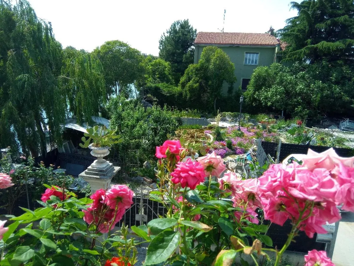 Villa Fiorita Monfalcone Oda ve Kahvaltı