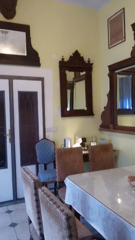 Villa Fiorita Monfalcone Oda ve Kahvaltı